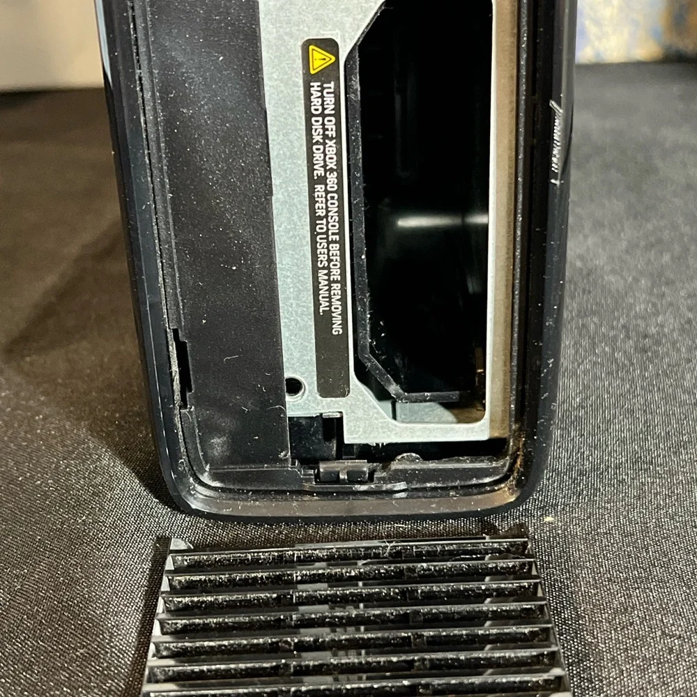 Xbox 360 S Slim 1439 Console with Accessories No Hard Drive TESTED